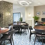 ホテル Locarno 3*