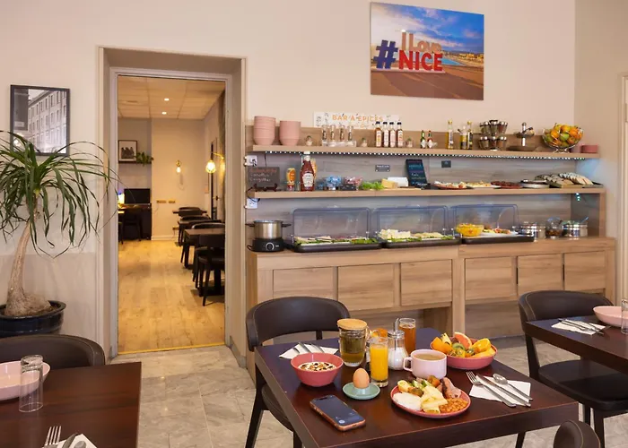 Hotell Locarno 3*