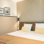Szálloda Locarno 3*