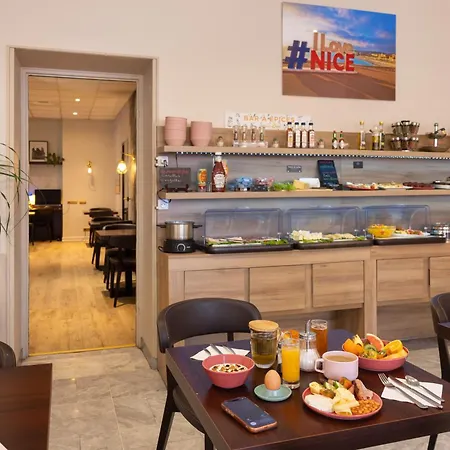 Hotell Locarno 3*